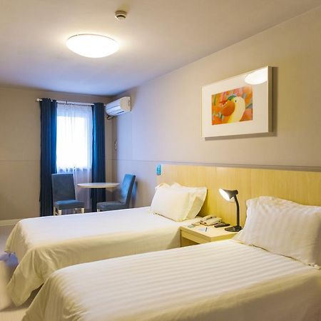 Jinjiang Inn - Shanghai Everbright Convention & Exhibition Center Bagian luar foto