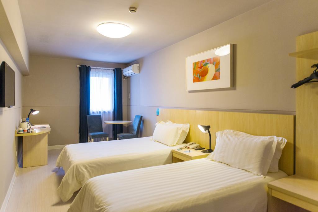 Jinjiang Inn - Shanghai Everbright Convention & Exhibition Center Bagian luar foto