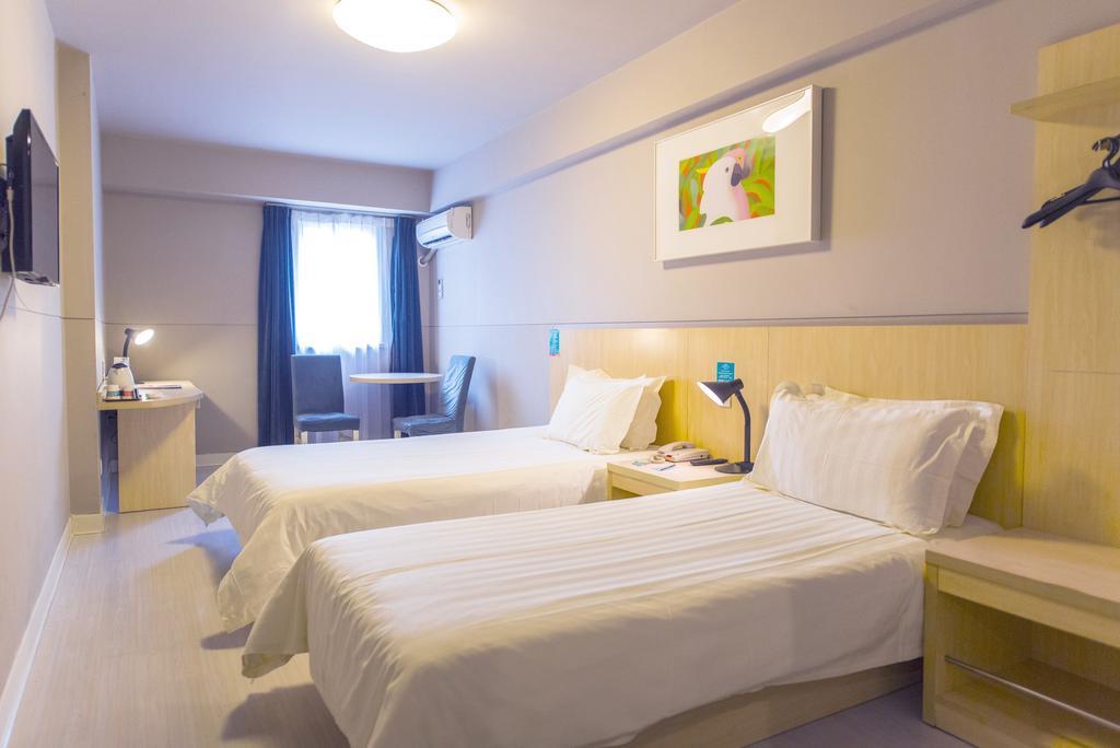 Jinjiang Inn - Shanghai Everbright Convention & Exhibition Center Bagian luar foto