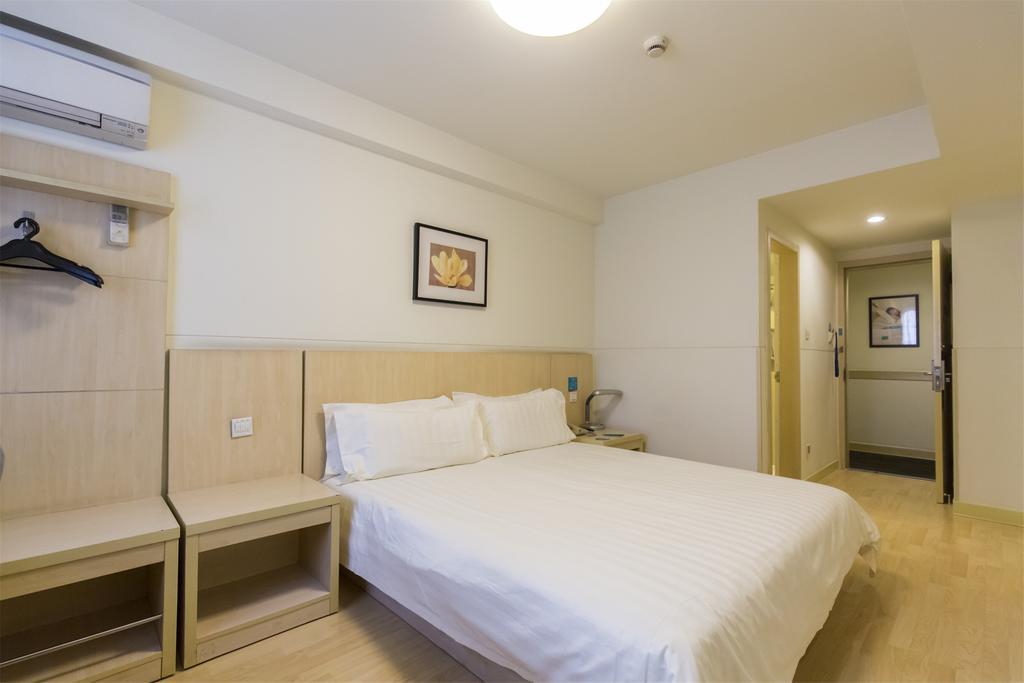 Jinjiang Inn - Shanghai Everbright Convention & Exhibition Center Bagian luar foto