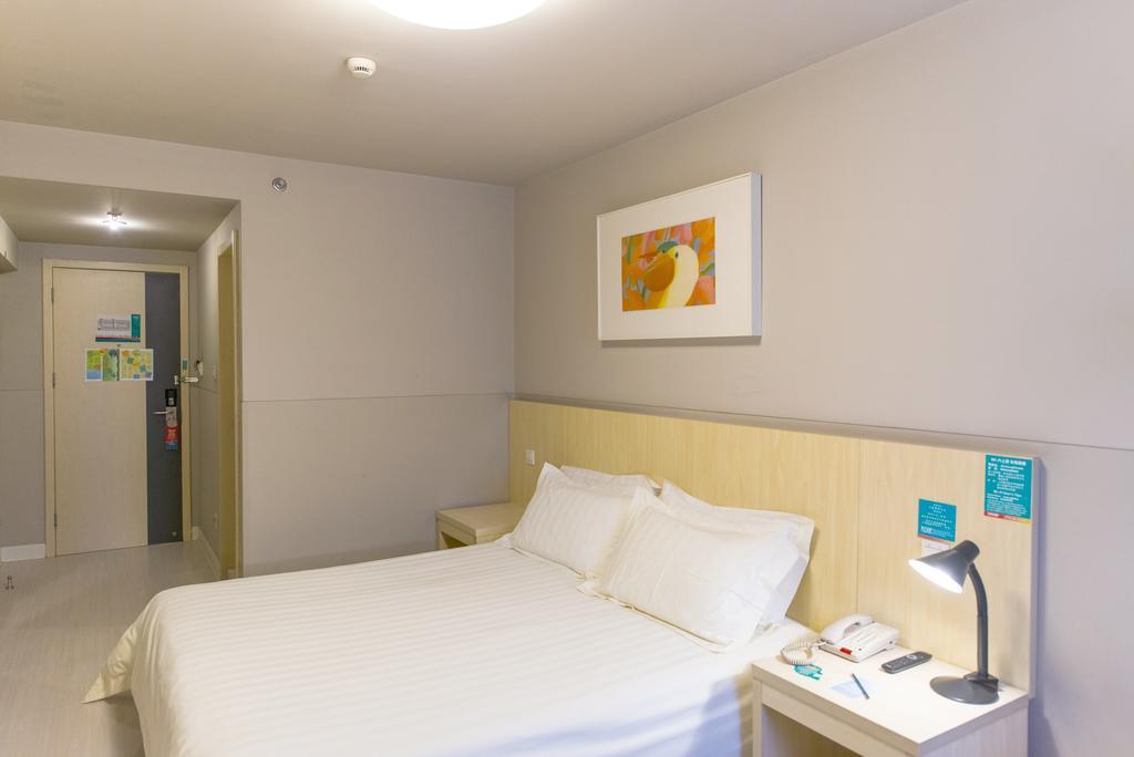 Jinjiang Inn - Shanghai Everbright Convention & Exhibition Center Bagian luar foto