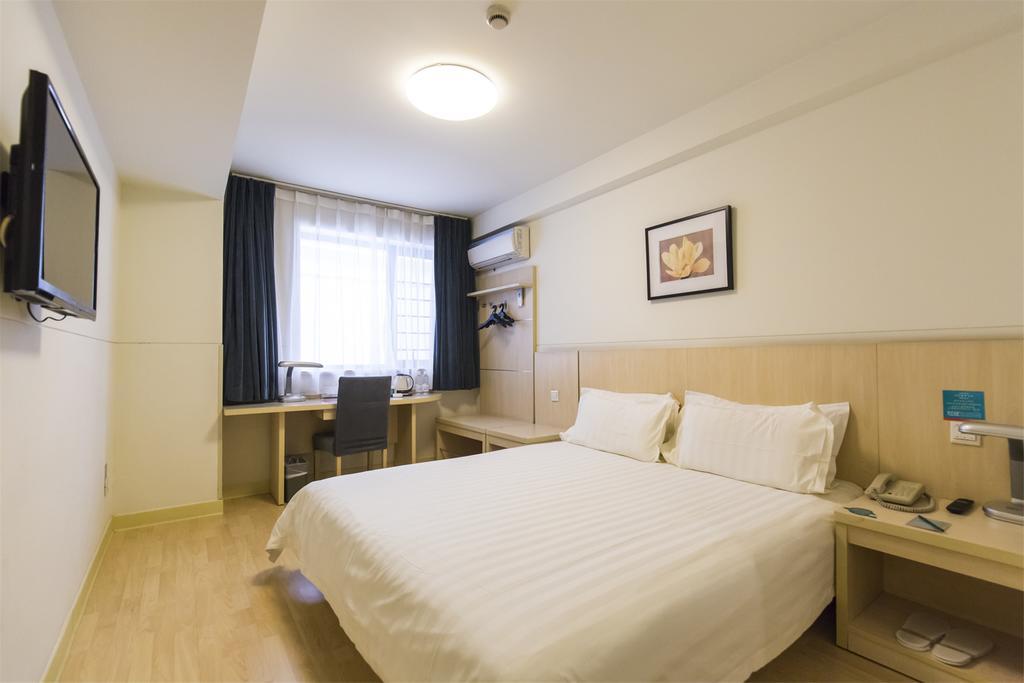 Jinjiang Inn - Shanghai Everbright Convention & Exhibition Center Bagian luar foto